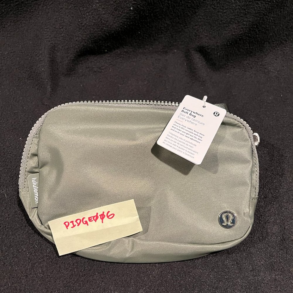COPY - NWT Lululemon Everywhere Belt Bag Grey Sage